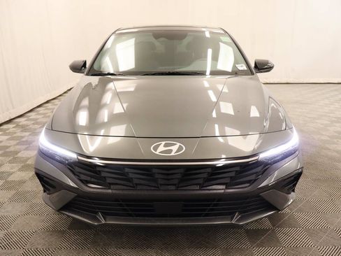 Used 2026 Hyundai Elantra SEL Sport FWD image 4