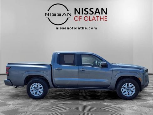 Certified 2023 Nissan Frontier SV RWD image 29