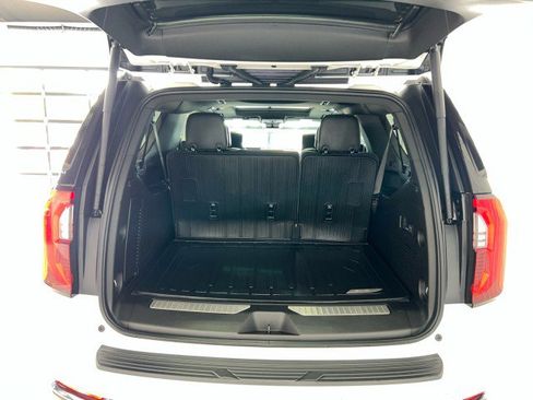 Used 2025 GMC Yukon XL Denali Ultimate w/ LPO, Floor Liner Package image 28