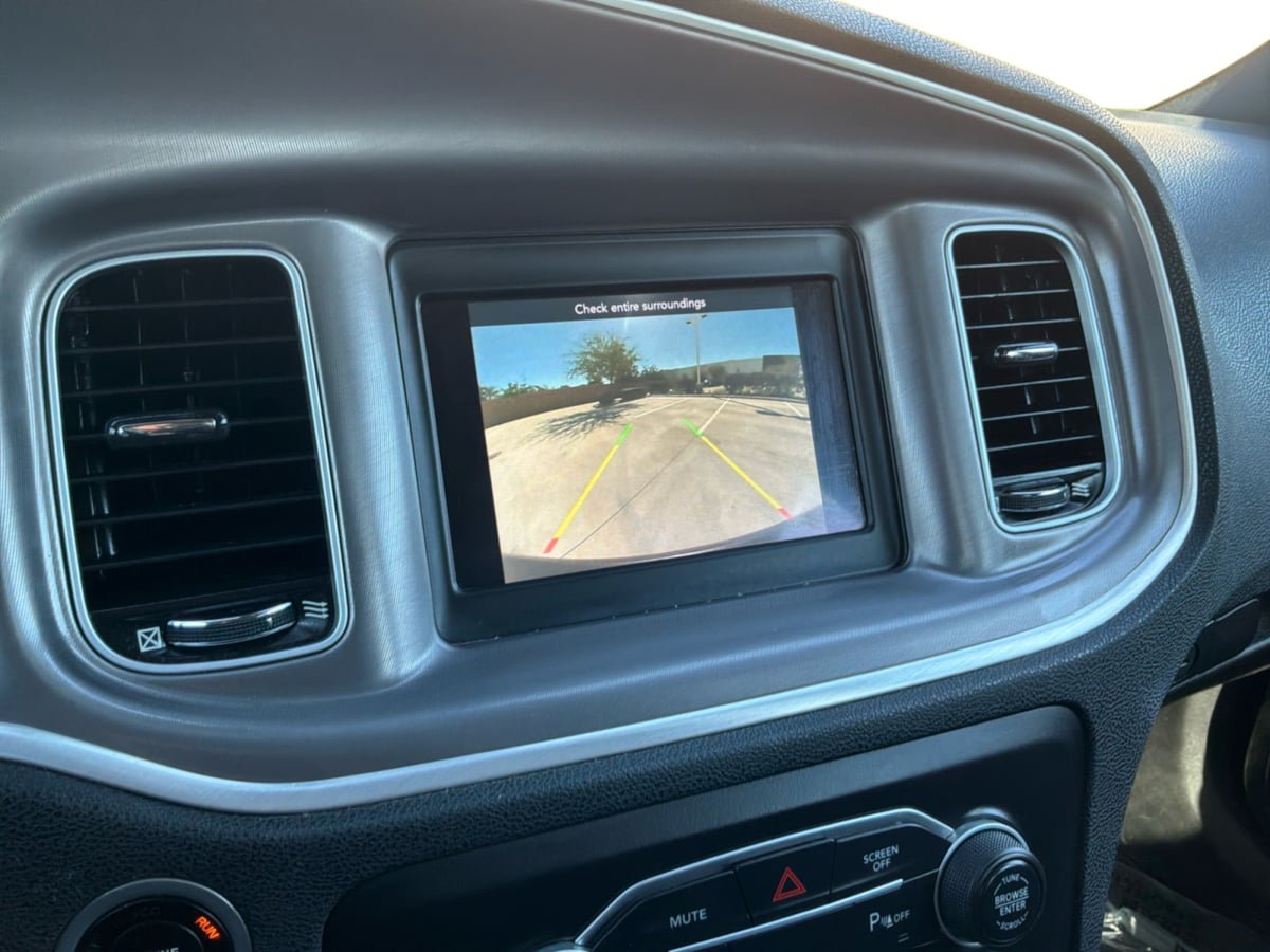 Used 2022 Dodge Charger SXT RWD image 13