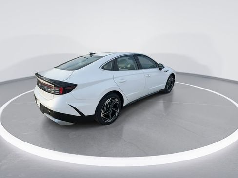New 2026 Hyundai Sonata SEL FWD image 8