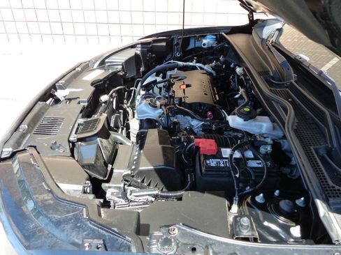Used 2025 Honda HR-V LX image 17