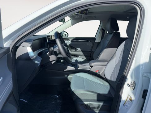 New 2026 Volkswagen Tiguan SE image 10