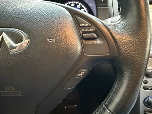 Used 2011 INFINITI G25 x w/ Moonroof Pkg AWD/4WD image 24