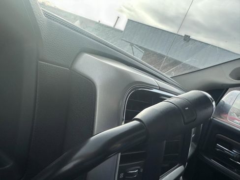 Used 2014 RAM 2500 Laramie image 27