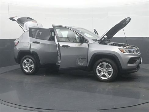Used 2023 Jeep Compass Sport image 35