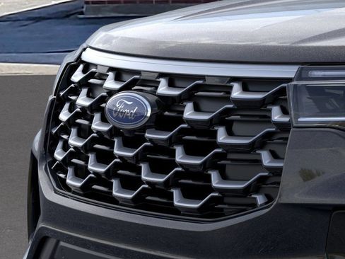 New 2026 Ford Explorer Platinum w/ LUX Leather Package image 17