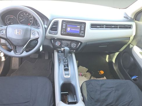 Used 2022 Honda HR-V LX image 14