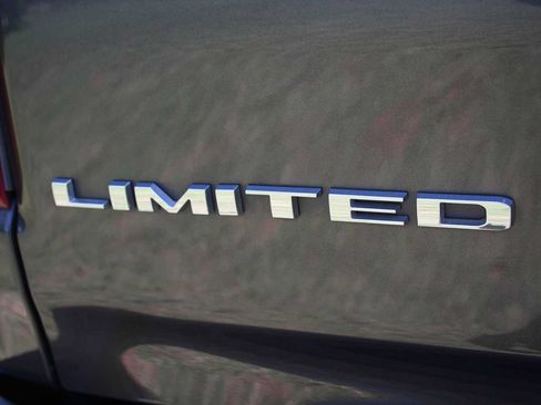 Used 2020 RAM 1500 Limited AWD/4WD image 12