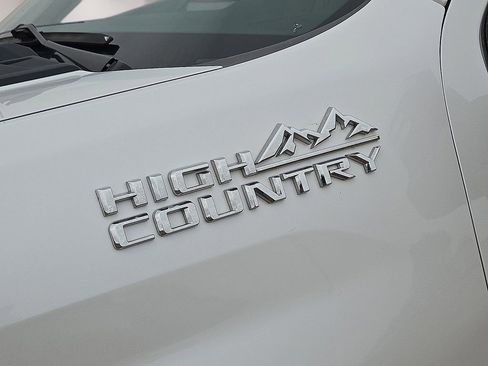 Used 2024 Chevrolet Silverado 3500 High Country w/ High Country Premium Package AWD/4WD image 11