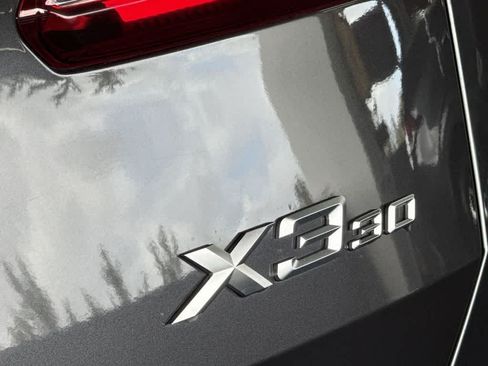 Used 2025 BMW X3 xDrive30i AWD/4WD image 10