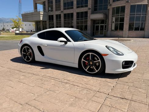 Used 2015 Porsche Cayman S RWD image 10