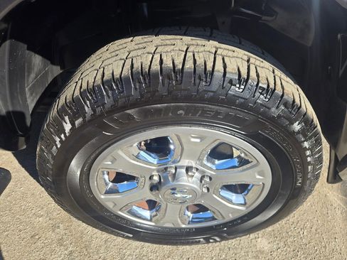 Used 2015 RAM 2500 Laramie image 28