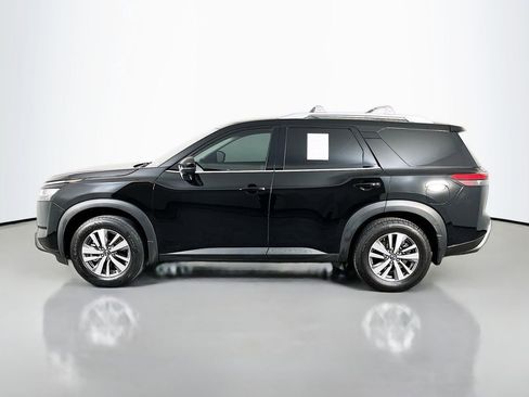 Used 2023 Nissan Pathfinder SL w/ Lighting Package (N92) image 5