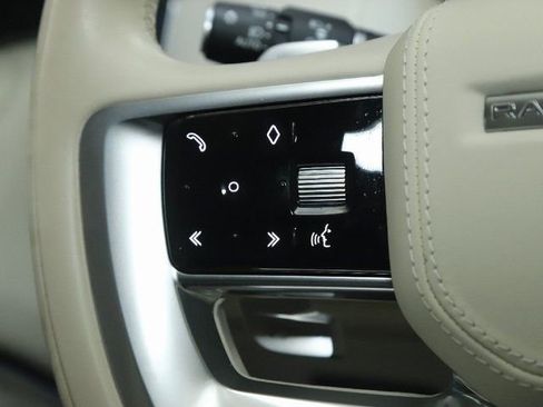 Used 2023 Land Rover Range Rover Long Wheelbase SE image 23