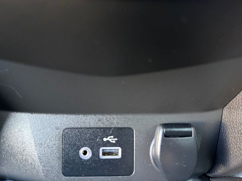 Used 2019 Nissan Rogue Sport S FWD image 29