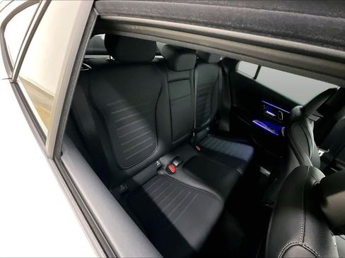 Used 2026 Mercedes-Benz GLC 300 4MATIC w/ AMG Line image 19