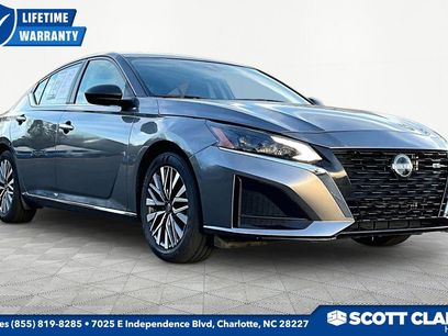 Used 2024 Nissan Altima 2.5 SV