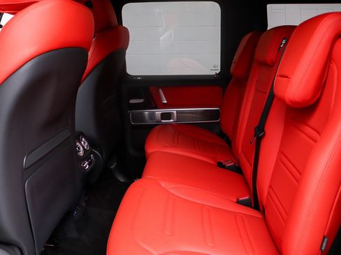 Used 2025 Mercedes-Benz G 550 image 20
