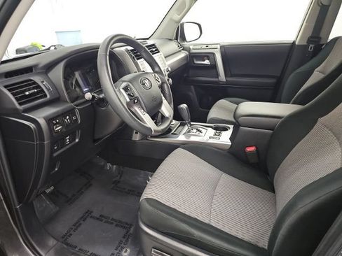 Used 2020 Toyota 4Runner SR5 AWD/4WD image 13