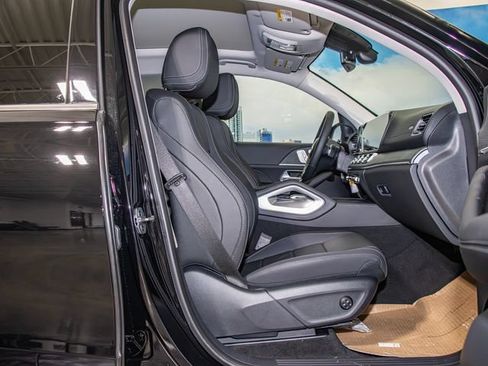 Certified 2026 Mercedes-Benz GLS 450 4MATIC image 21