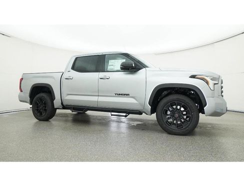 New 2026 Toyota Tundra SR5 AWD/4WD image 28