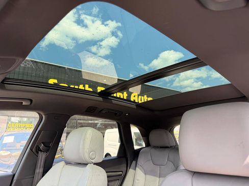 Used 2022 Audi SQ5 Premium Plus AWD/4WD image 18