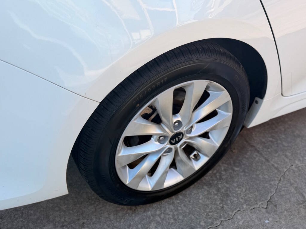 Used 2016 Kia Optima LX FWD image 26