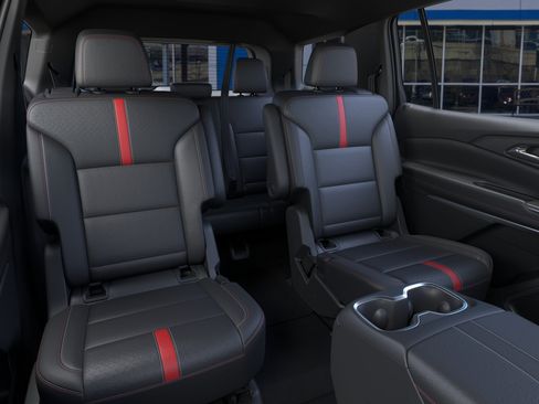 New 2026 Chevrolet Traverse RS w/ LPO, Cargo Package FWD image 17