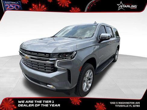 Used 2023 Chevrolet Suburban Premier RWD image 1