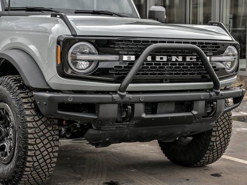 Used 2024 Ford Bronco Wildtrak image 11