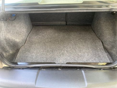 Used 1995 Saturn S-Series SL1 image 89