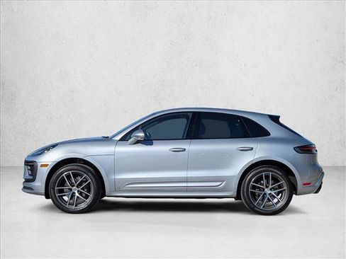 Used 2025 Porsche Macan Turbo image 2