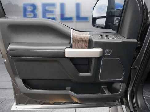 Used 2019 Ford F250 Lariat w/ Lariat Ultimate Package AWD/4WD image 14