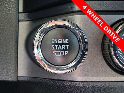 Used 2023 Toyota Tacoma TRD Sport w/ Technology Package AWD/4WD image 19