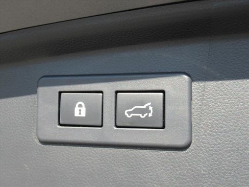 Used 2020 Subaru Outback Touring XT image 30