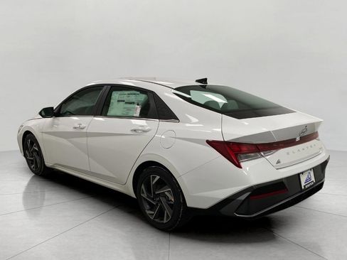 New 2026 Hyundai Elantra Limited image 6