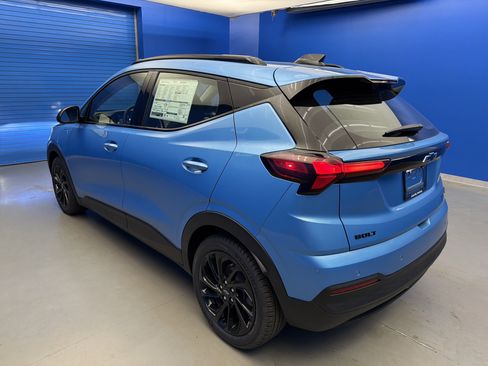 New 2027 Chevrolet Bolt RS w/ Technology Package FWD image 5