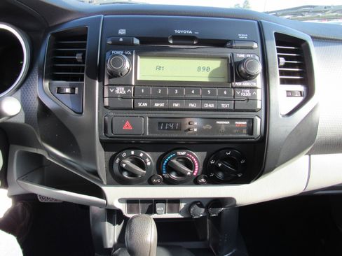 Used 2012 Toyota Tacoma 2WD Regular Cab image 15