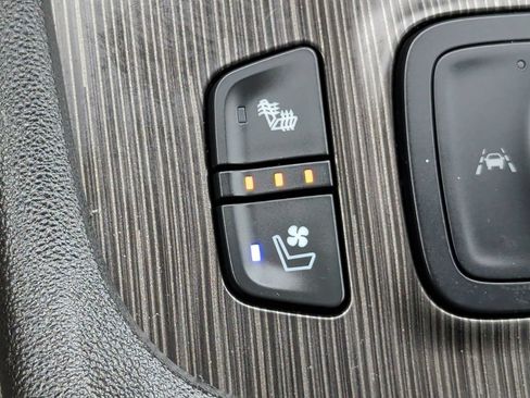 Used 2021 GMC Acadia SLT w/ Premium Package AWD/4WD image 27