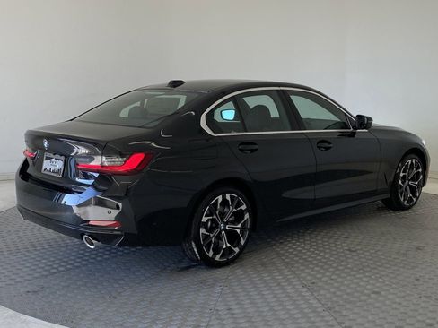 Used 2025 BMW 330i xDrive Sedan w/ Premium Package image 8