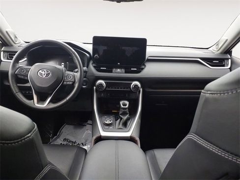 Used 2024 Toyota RAV4 Limited image 10