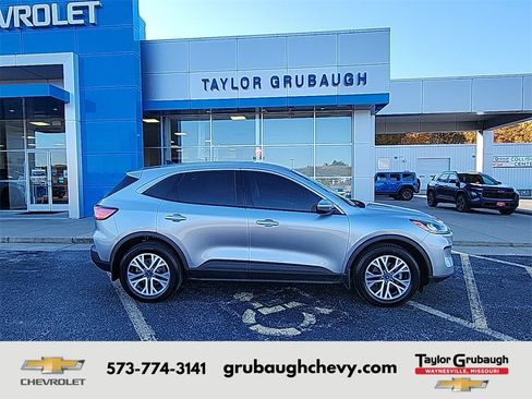 Used 2022 Ford Escape SEL image 1