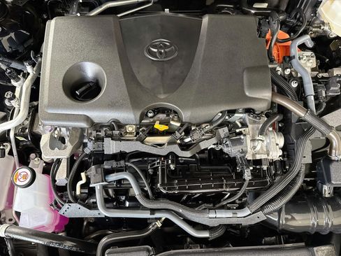 Used 2026 Toyota Camry SE FWD image 39