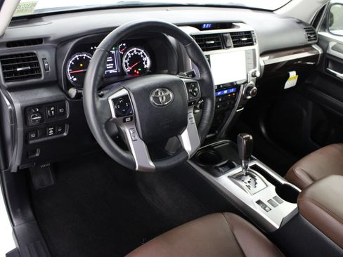 Used 2024 Toyota 4Runner Limited RWD image 13