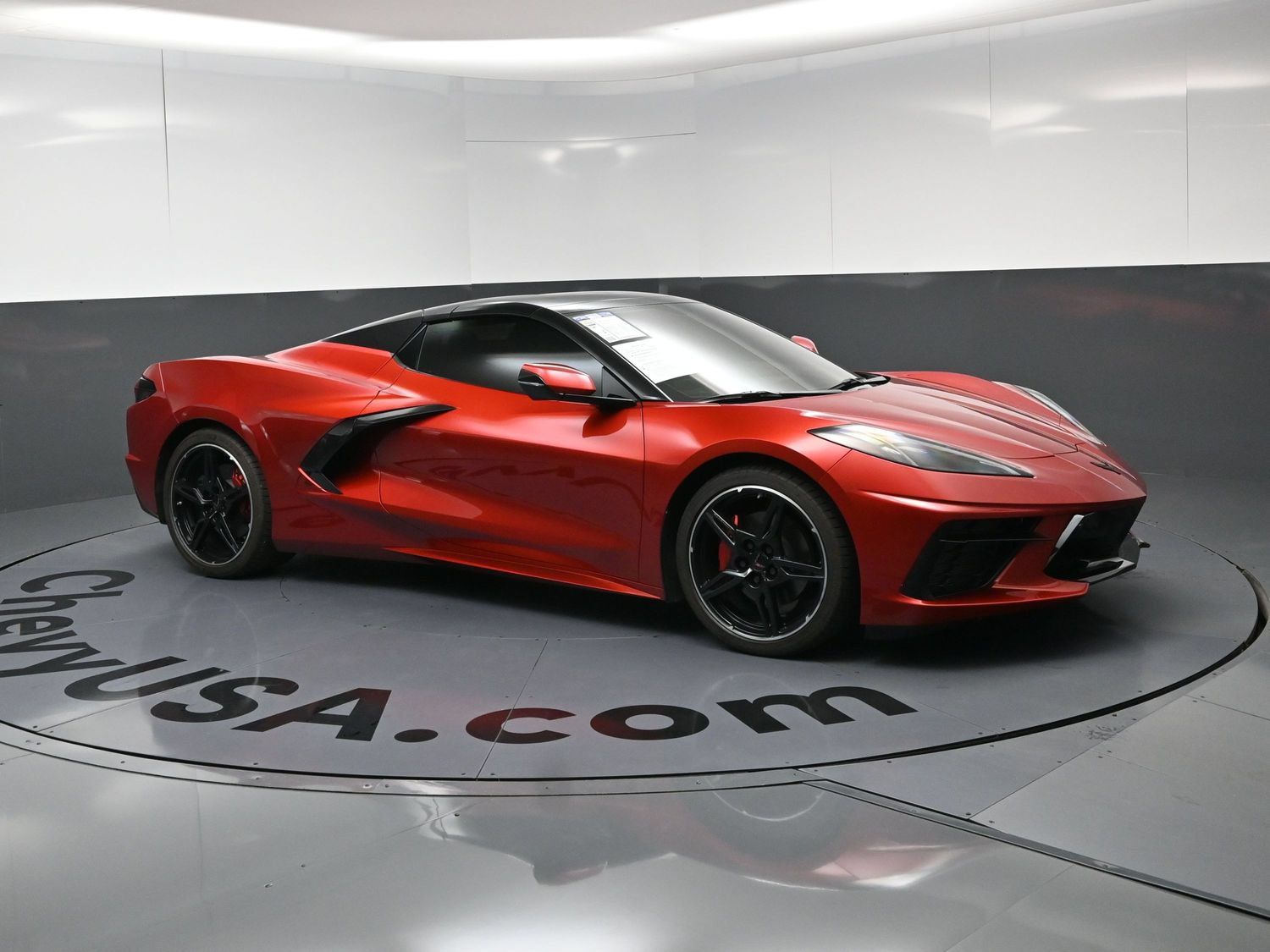 Used 2021 Chevrolet Corvette Stingray Premium Conv w/ 3LT RWD image 2