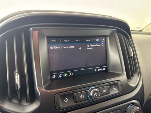 Used 2020 Chevrolet Colorado W/T w/ WT Convenience Package image 25