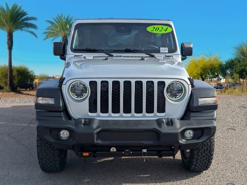 Used 2024 Jeep Wrangler Sport S image 8