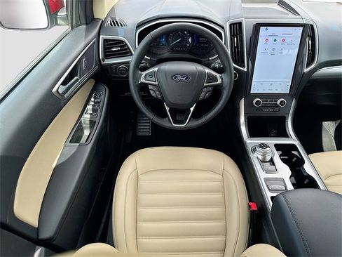Used 2021 Ford Edge SEL w/ Convenience Package image 20