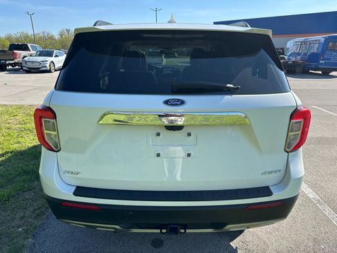 Used 2022 Ford Explorer XLT w/ Equipment Group 202A image 15
